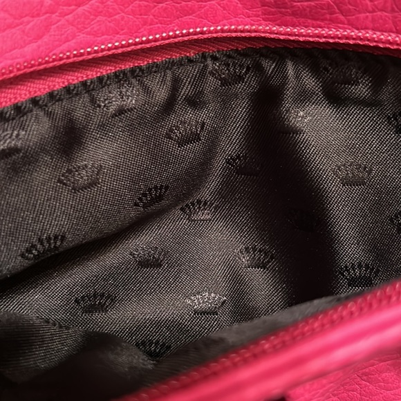 - JUICY COUTURE Hot PINK Wristlet/ - Picture 3 of 8
